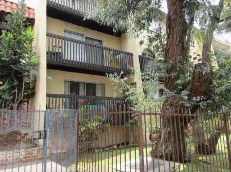 730 N Eucalyptus Avenue #1 photo 1