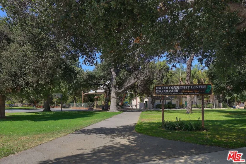 4949 Genesta Avenue #111 photo 16