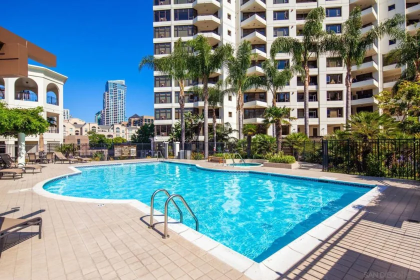 700 W Harbor #2101 photo 38