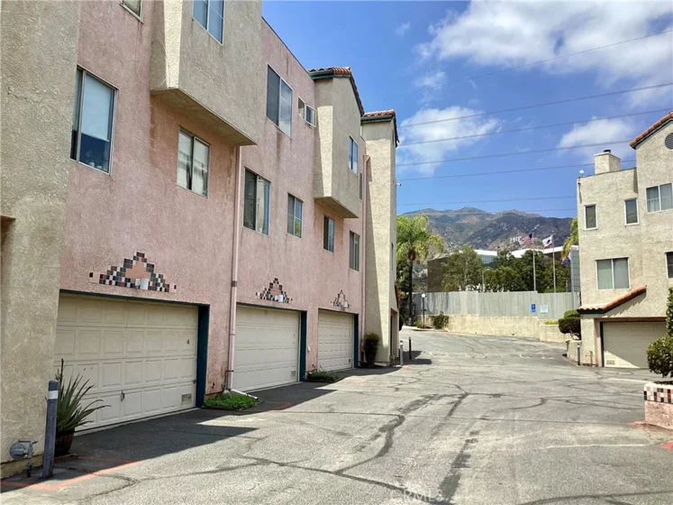 13901 Olive View Lane #2 photo 25