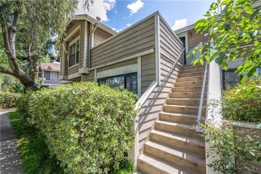 11350 Foothill Boulevard #19 photo 1