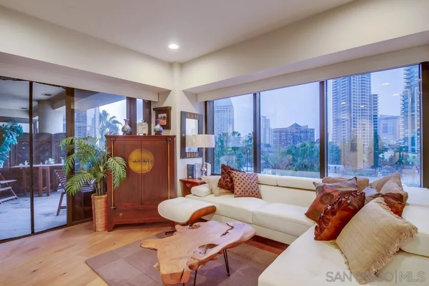 100 Harbor Drive #605 photo 4