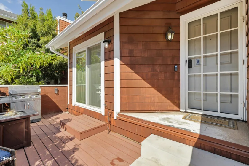 19431 Sherman Way #6 photo 30