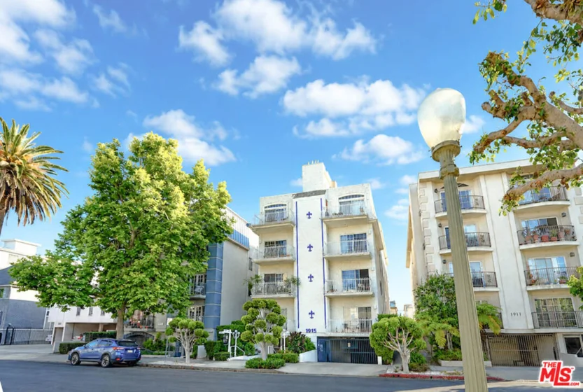 1915 Malcolm Avenue #301 photo 2
