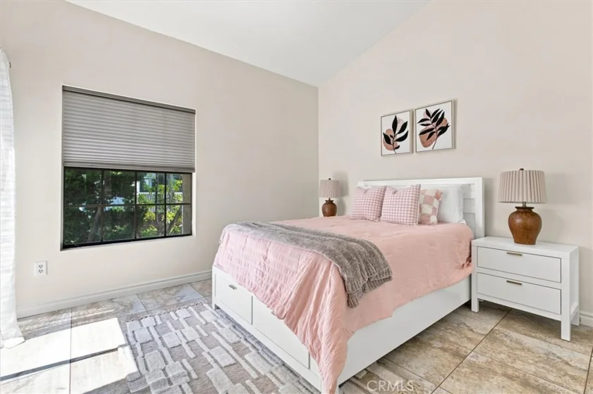 2538 W Macarthur Boulevard ##J photo 5