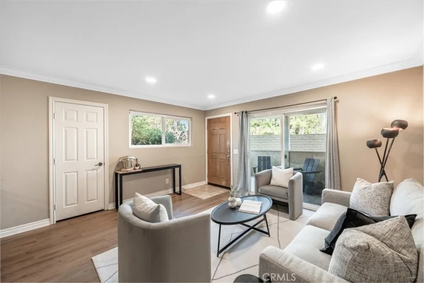 5037 Los Morros Way #70 photo 3