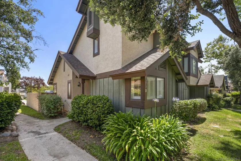 8373 Summerdale Road ##B photo 2