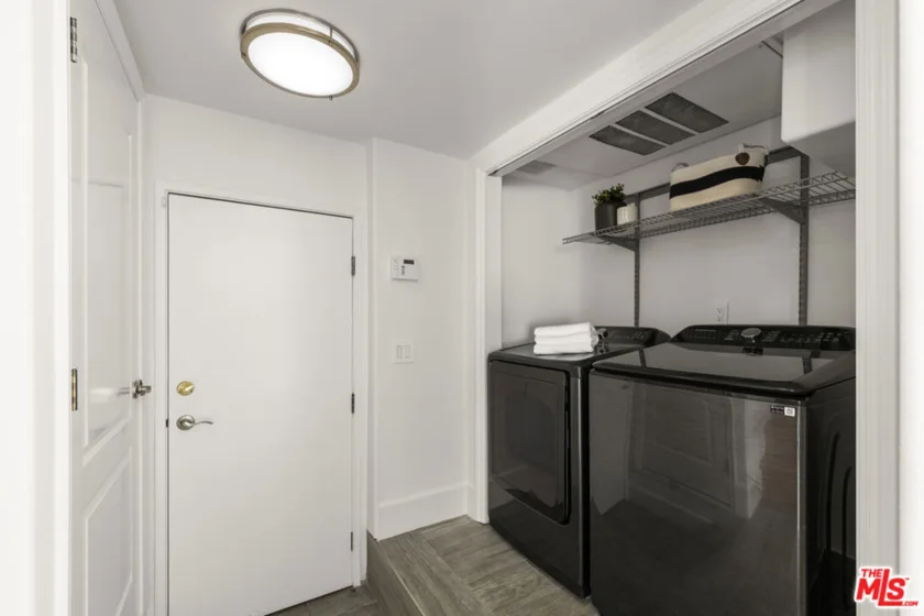 11723 Mayfield Avenue #3 photo 8