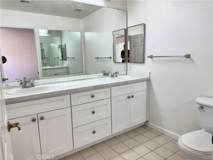 18319 Hart Street #3 photo 13