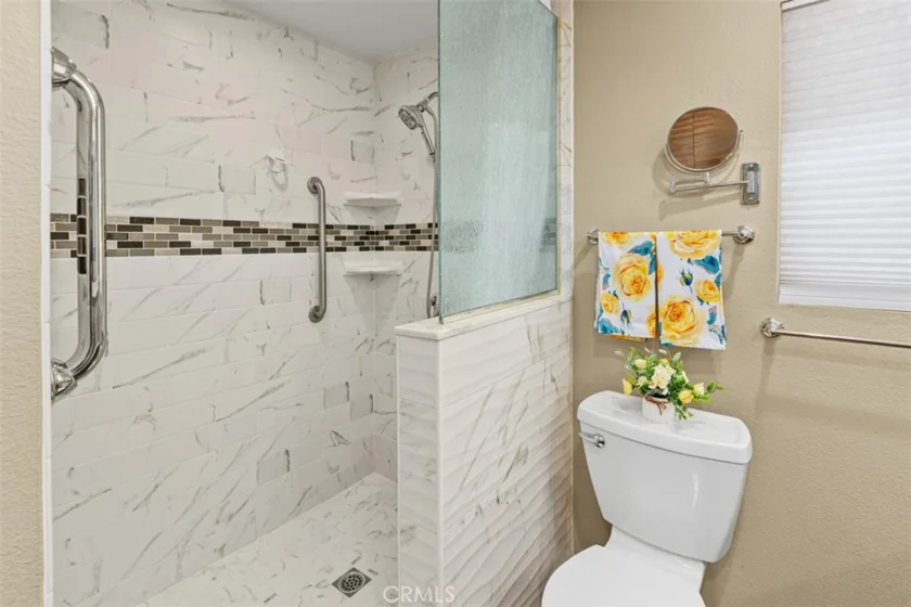 30369 Veronda photo 26