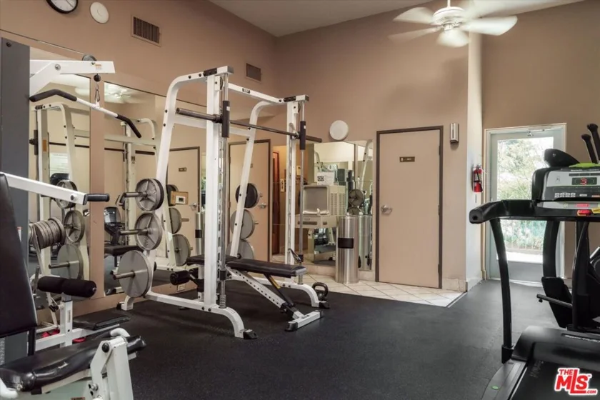 4455 Los Feliz Boulevard #106 photo 15
