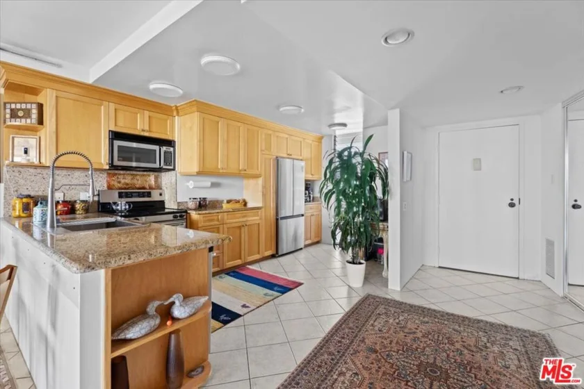 4265 Marina City Drive #1005 photo 2