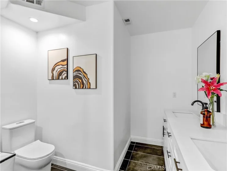 1333 S Beverly Glen Boulevard #402 photo 10