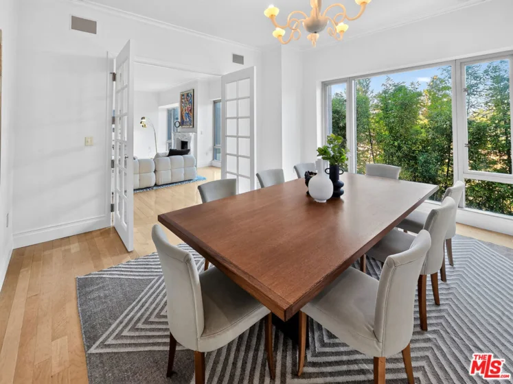 10727 Wilshire Boulevard #404 photo 11