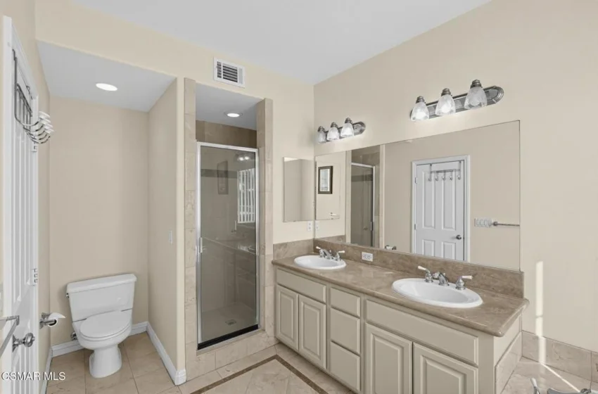 4106 W Kling Street photo 25