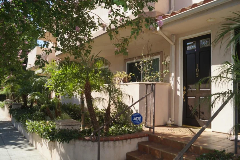572 E San Jose Avenue #105 photo 1