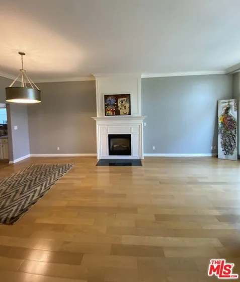 511 San Vicente Boulevard #107 photo 7