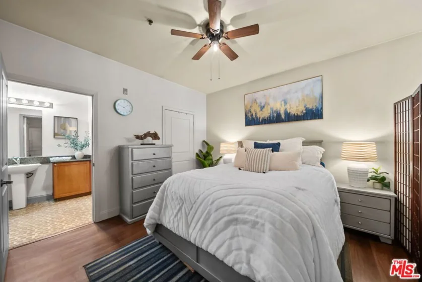 6938 Laurel Canyon Boulevard #310 photo 9