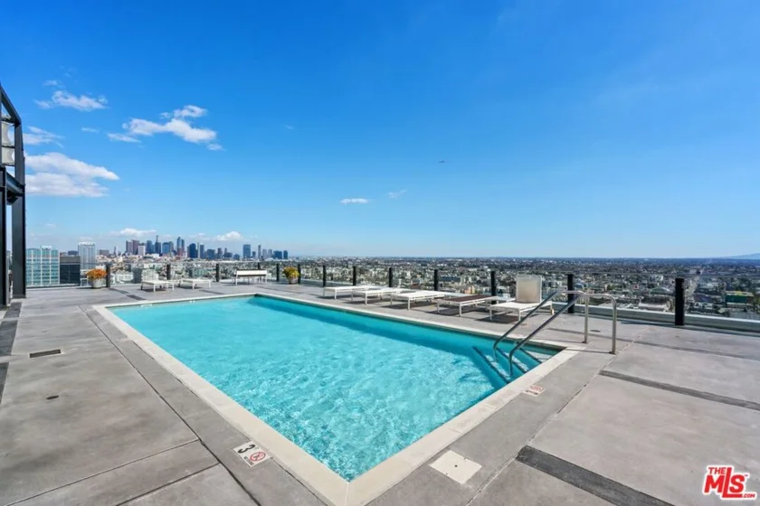 3810 Wilshire Boulevard #602 photo 8