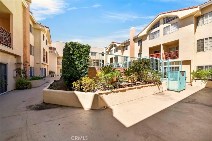 1131 Campbell Street #210 photo 45