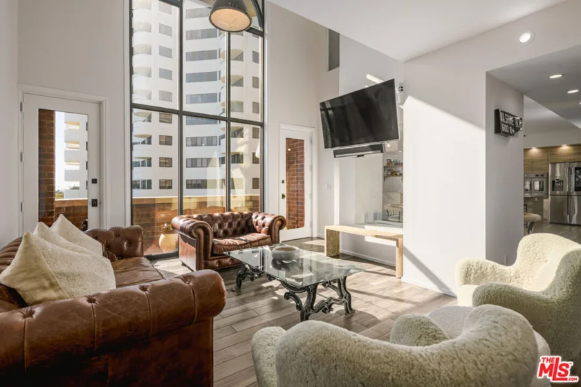 10550 Wilshire Boulevard #505 photo 1