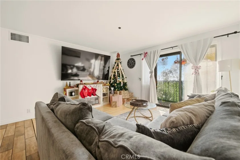3980 Faircross Place #17 photo 8