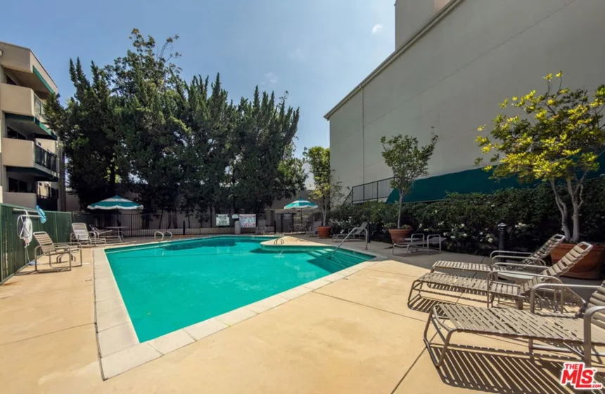 4501 Cedros Avenue #206 photo 19