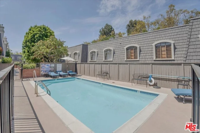 640 Wilcox Avenue photo 31