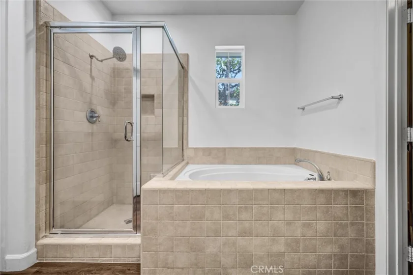 231 Lonetree photo 14