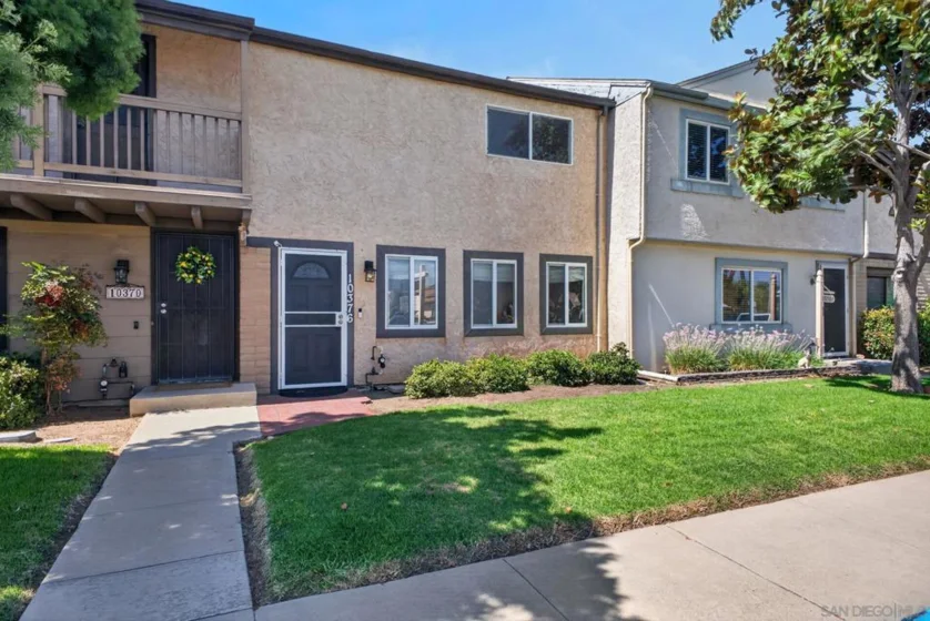 10376 Frank Lane photo 1