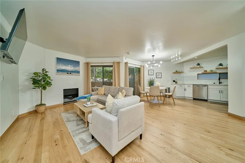 950 N Kings Road #45 photo 19