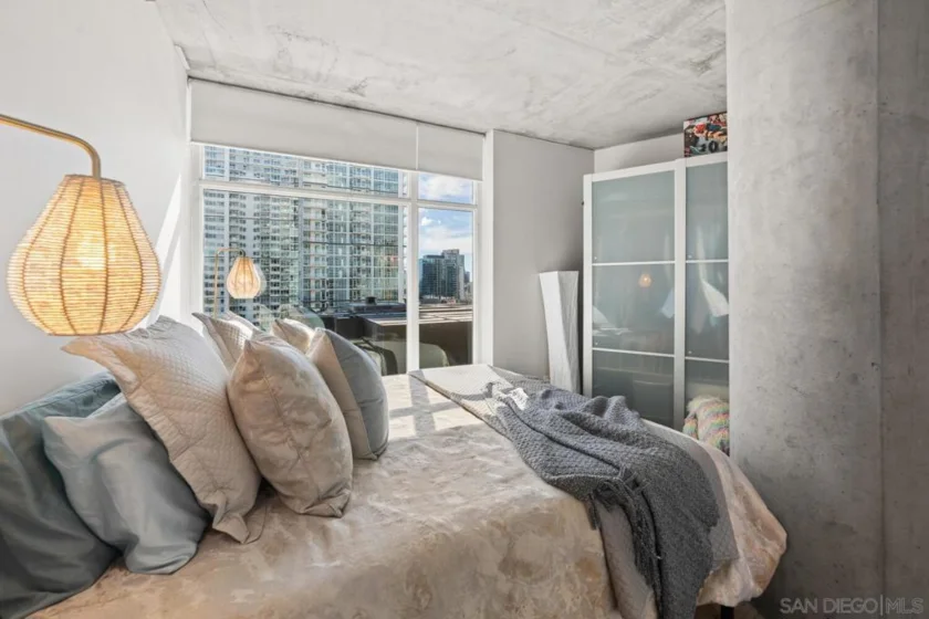 1080 Park Boulevard #902 photo 32
