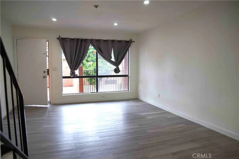 1021 W Bishop #212/I photo 5