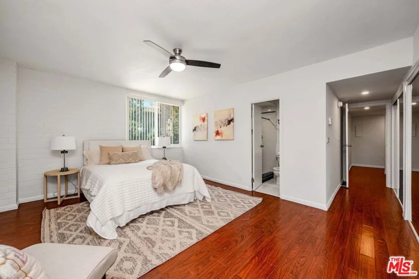 540 Kelton Avenue #105 photo 24