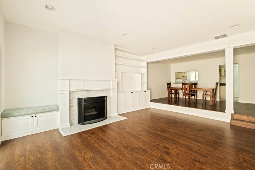 13948 Moorpark Street #4 photo 3