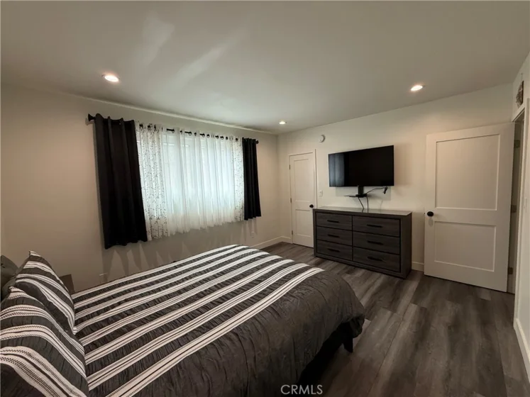 17111 Roscoe Boulevard #15 photo 8