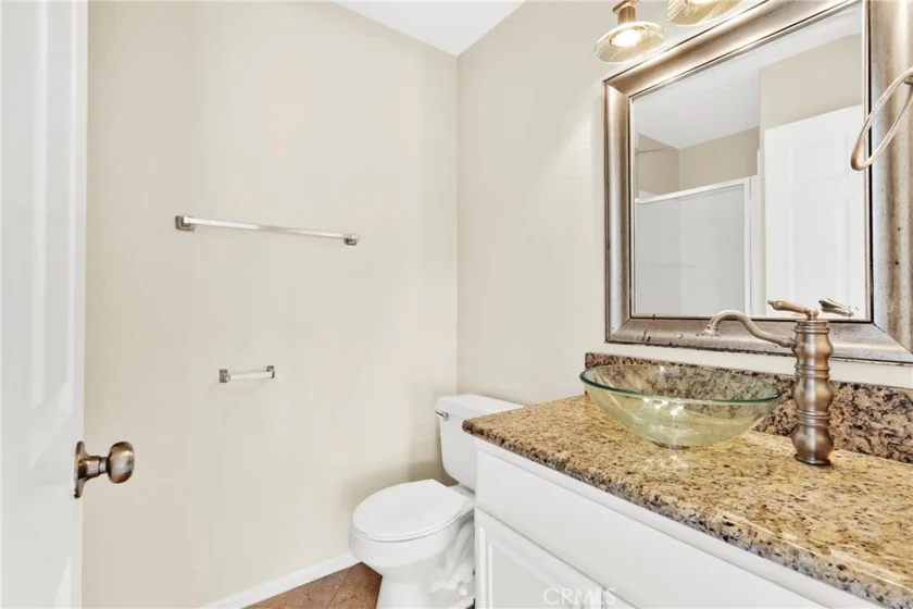 39909 Via Castana photo 20