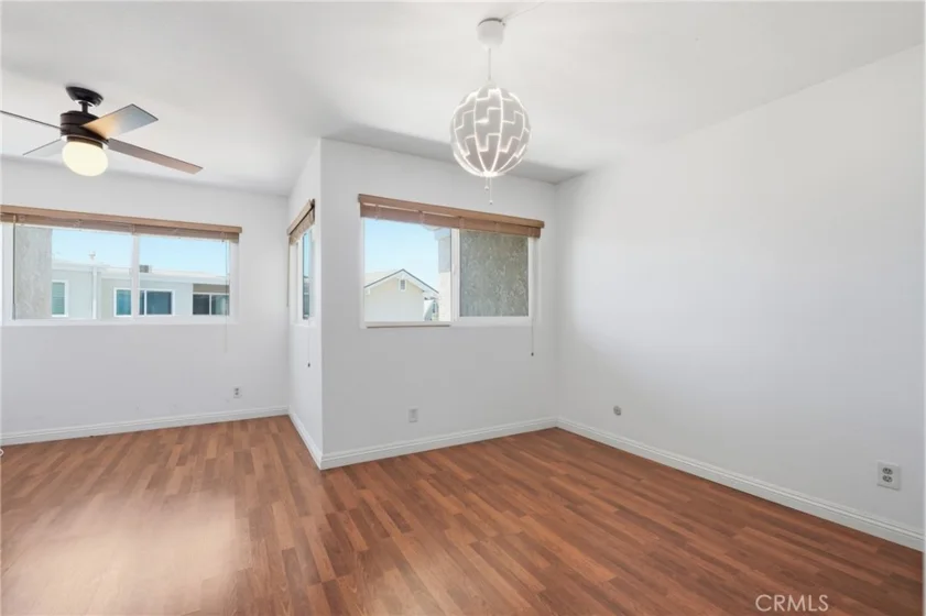 54 Oval Road photo 15