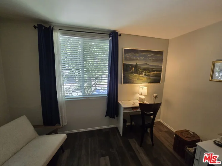 14315 Riverside Drive #105 photo 10