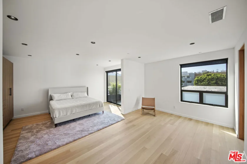212 Bay Street #103 photo 16