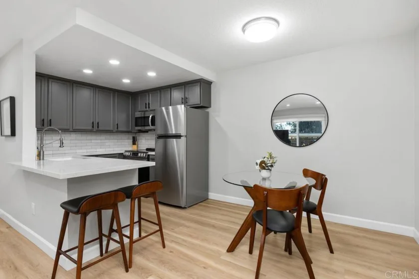 432 Edgehill Lane #177 photo 1