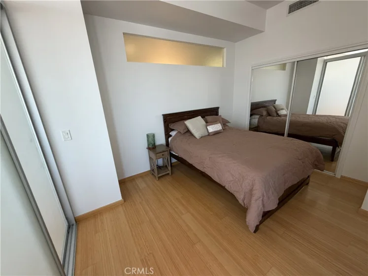 1100 Wilshire #2901 photo 8
