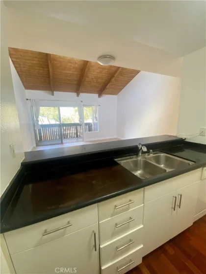 18350 Hatteras photo 10