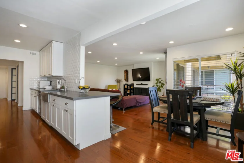 5845 Doverwood Drive #213 photo 3