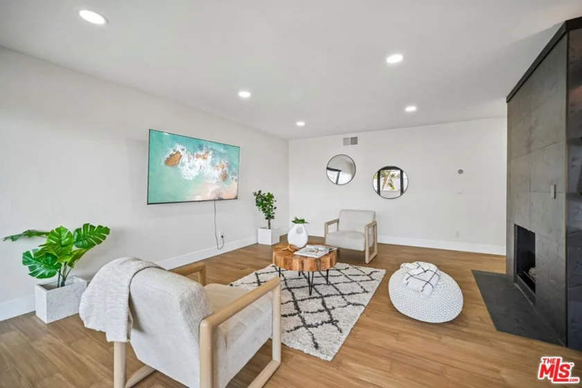 1010 Hammond Street #306 photo 8
