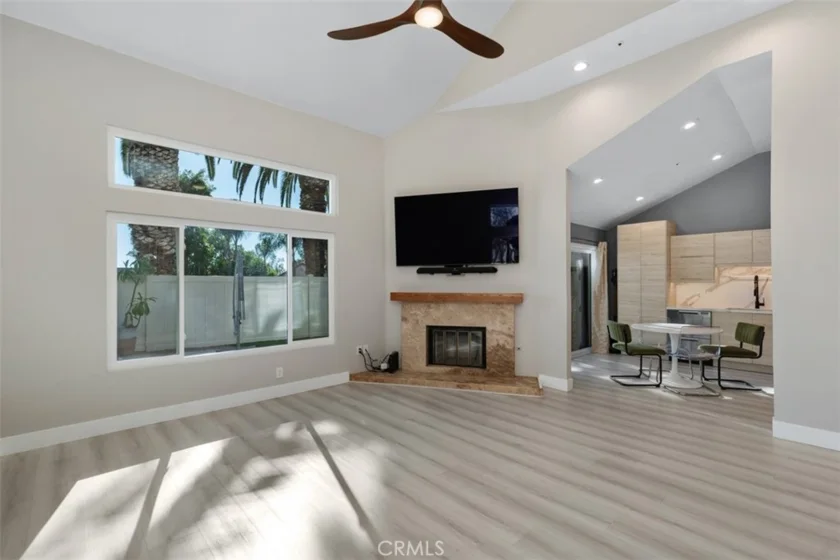 21121 Calle De Paseo photo 9