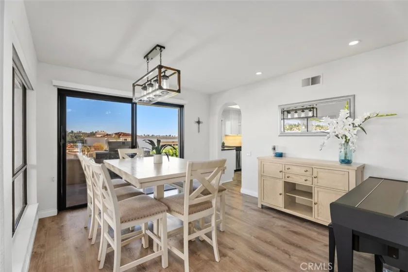 22522 Campos photo 7