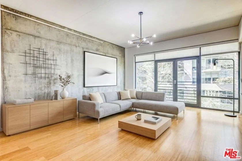 1111 S Grand Avenue #706 photo 2