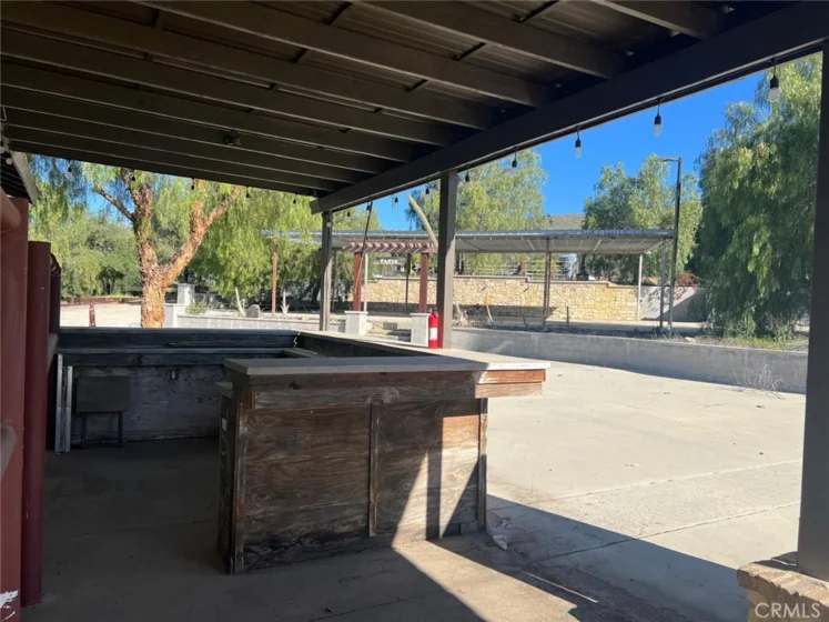 37220 Quarter Valley Road photo 3