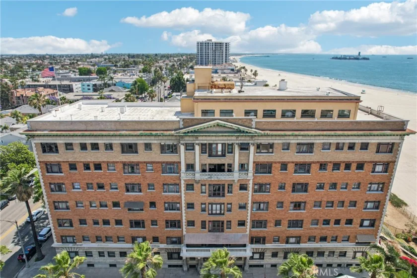 1030 E Ocean Boulevard #401 photo 1